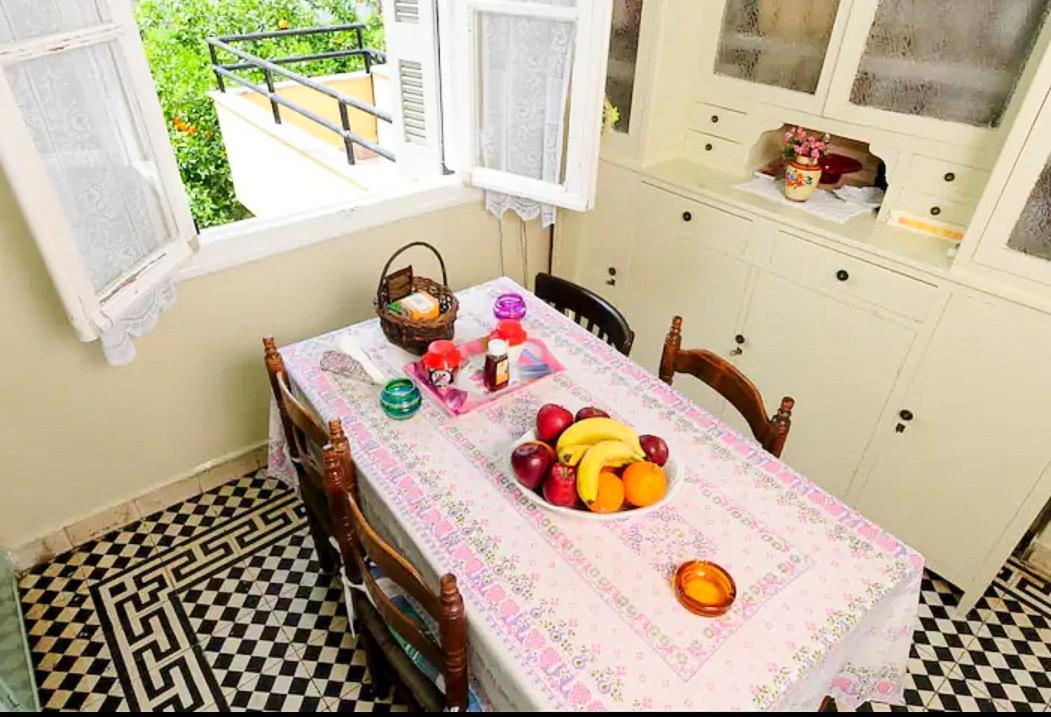 Zeta'S Vintage Garden House Villa สปาร์ติ ภายนอก รูปภาพ